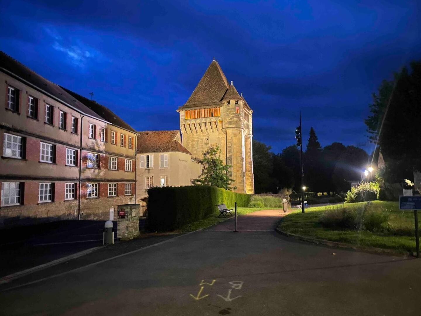 "La Frenchy" Proche Gare, Centre Ville De Nevers, Экстерьер фото
